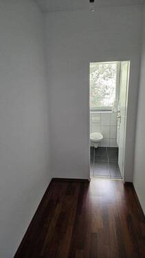 Toilette vom Flur - 