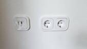 Neue Steckdosen und Schalter - 