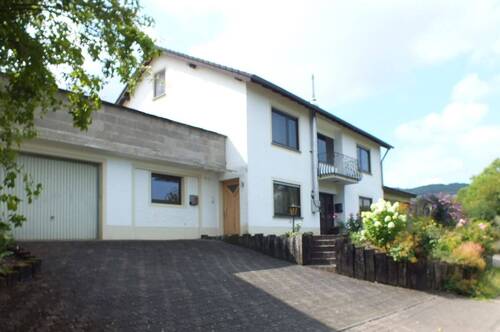 Vorderseite 2 - 5 Zimmer Einfamilienhaus zum Kaufen in Holsthum