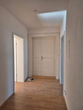 Diele.jpg - 3 Zimmer Etagenwohnung in Döbeln