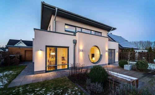 Bild 1 - Architektenhaus in moderner Staffelgeschoss-Bauweise