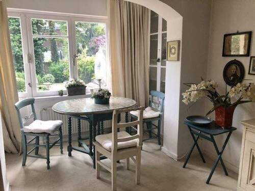 Essecke mit Ausgang zum Garten - 3 Zimmer Doppelhaushälfte in Hamburg