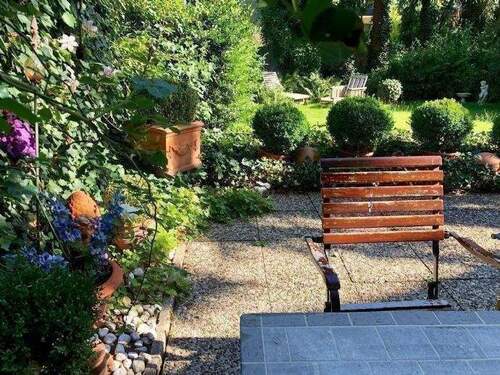 Terrasse mit Garten - 