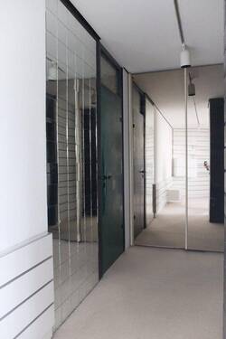 Ankleide mit Spiegelschrank - 