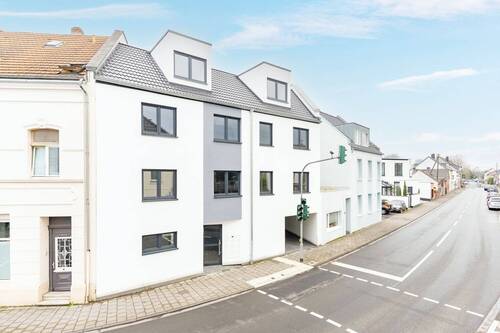 Haus Vorderansicht - 