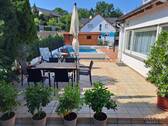 Pool und Terrasse - 9 Zimmer Einfamilienhaus zum Kaufen in Heilbronn