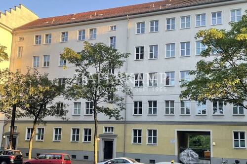 Ansicht - Bezugsfreie 3-Raumwohnung mitten im beliebten Friedrichshain!