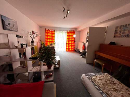 Spielen/Arbeiten im UG - 