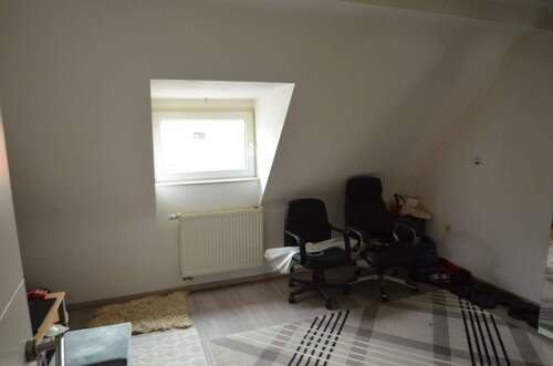 2. OG Durchgangszimmer zum Kinderzimmer - 