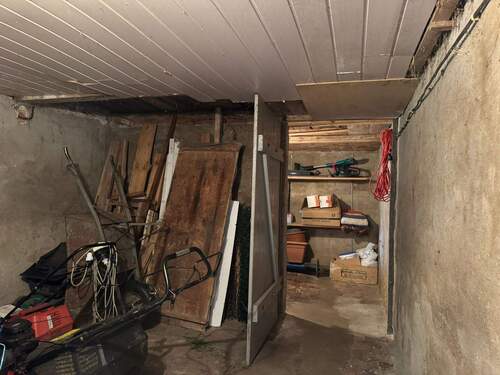 Wirtschaftsgebäude innen - 