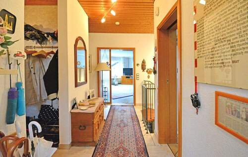 EG Flur - 4 Zimmer Reihenendhaus in Baunatal / Altenritte