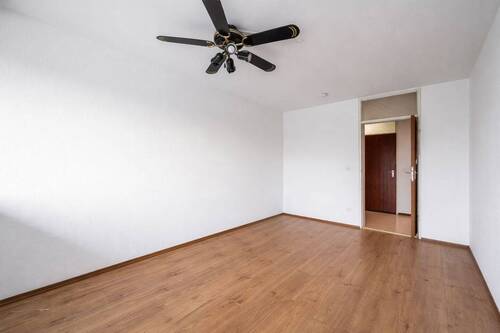 Schlafzimmer - 2 Zimmer Etagenwohnung zum Kaufen in München