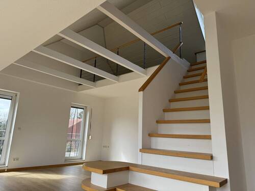 Aufgang Galerie DG - 