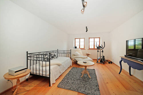 Zimmer 1 - 
