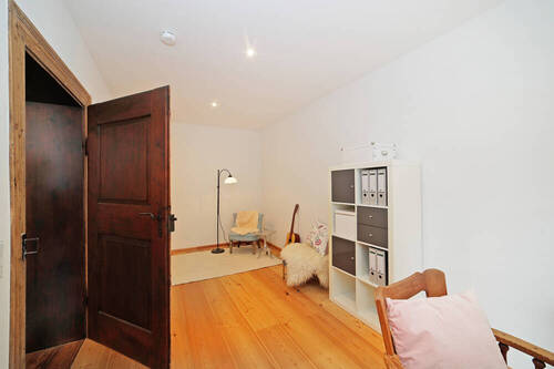Zimmer 2 - 