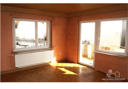 Wohnbereich mit vorgelagertem Balkon - 