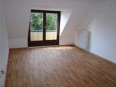 Wohnzimmer - 2 Zimmer Etagenwohnung zur Miete in Hamburg