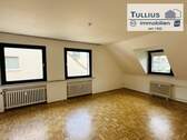 Wohnzimmer - 3 Zimmer Etagenwohnung zur Miete in Essen