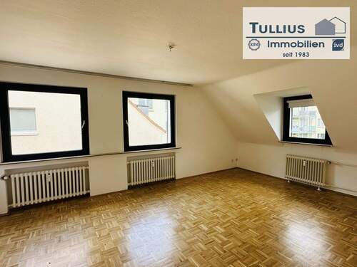 Wohnzimmer - 3 Zimmer Etagenwohnung zur Miete in Essen