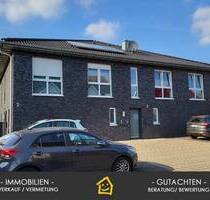 Altenlingen 3-Zi. OG Whg. mit ca. 90 m² Wfl., EBK, 1-Stellplätzen, Balkon - Lingen (Ems)