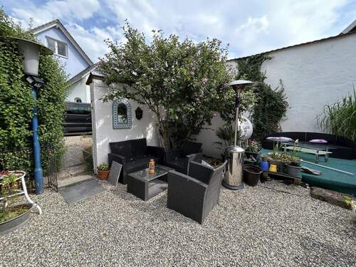 Freisitz - Mehrfamilienhaus, Wohnhaus in Sasbach