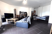 Wohn/Schlafzimmer - 2 Zimmer Etagenwohnung zum Kaufen in Köln