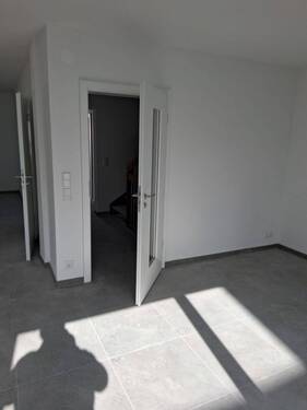 8.jpg - 5 Zimmer Doppelhaushälfte zur Miete in Gaimersheim