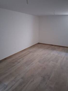 6.jpg - 