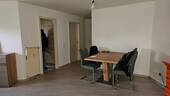 Blick aus WZ zu Küche+ST-Tür - 