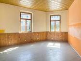 Wohnraum - 1 Zimmer Mehrfamilienhaus, Wohnhaus zum Kaufen in Pößneck