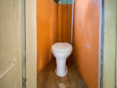 WC - 
