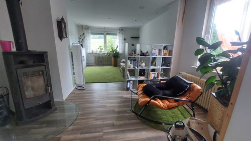 327a6a7e-9c5d-4ffa-a28f-b24ea84d5d6a - 