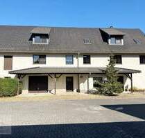 ***RAUM, FREIHEIT UND RUHE: EINZIGARTIGES REIHENENDHAUS MIT GARTEN, NEBENGEBÄUDE UND GROSSEN MÖGLICHKEITEN*** - Bauda