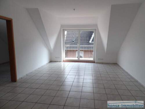 Wohnung 3 - Wohnzimmer (Archivbild/ Wohnung 4 spiegelbildlich) - 