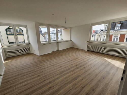 Bild 1 - Erstbezug nach Sanierung-3 Zimmer Wohnung mit Balkon - Fußgängerzone