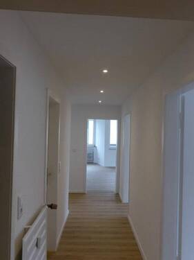 Flur - 3 Zimmer Etagenwohnung in Leverkusen