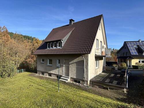 Rückansicht - Einfamilienhaus mit 130,00 m&sup2; in Marsberg zum Kaufen