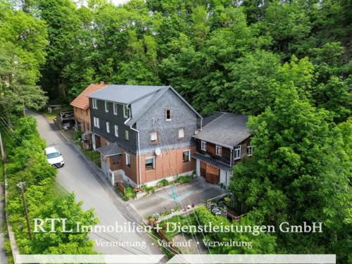 Außenansicht - Ankommen im Grünen: Familienhaus mit Platz, Garten und ScheuneWerkstatt (A1734)