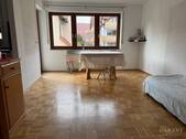 Wohnzimmer - 2 Zimmer Etagenwohnung zum Kaufen in Sindringen
