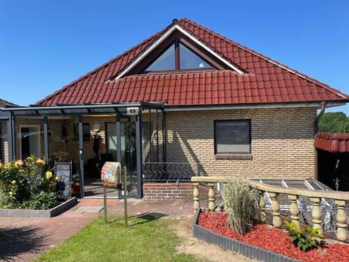 Bild 2 - 7 Zimmer Mehrfamilienhaus, Wohnhaus zum Kaufen in Barnitz