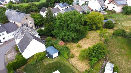 Grundstück, Seitenansicht - 