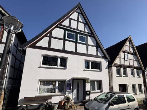 Straßenansicht - 8 Zimmer Einfamilienhaus zum Kaufen in Blomberg