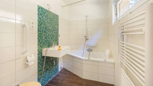 Badezimmer - Bungalow mit 103,30 m² in Hamburg zum Kaufen