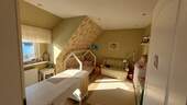 dec98f7b-69a4-44c8-9e20-85ca20ffd41c.jpg - 