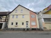 Image - Renoviertes älteres Einfamilienhaus mit kleinem Gartenbereich und Gartenlaube!