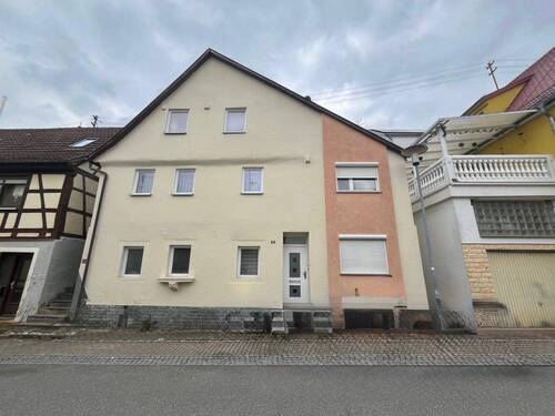 Image - Renoviertes älteres Einfamilienhaus mit kleinem Gartenbereich und Gartenlaube!