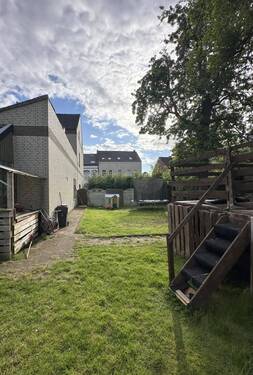 Blick durch den Garten - 