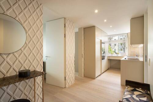 Blick zur Küche - 3 Zimmer Etagenwohnung in München
