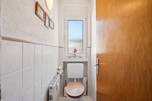 Wiesbaden Rambach Mehrfamilienhaus (8) - 