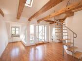 001_Wohnzimmer mit Galerie - *Wohnen über den Dächern von Fürth!*- Individuelle Dachterrassenwohnung in bester Innenstadtlage